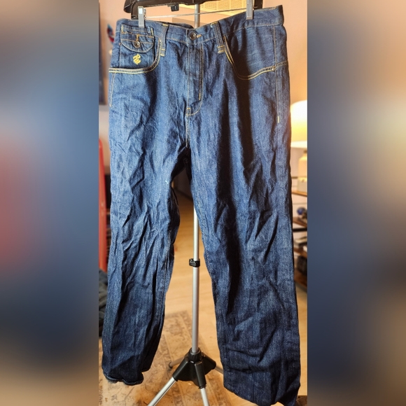 Roca Wear Relaxed Fit Men's Blue Jeans Sz 40x34 5-1007 - Picture 1 of 8